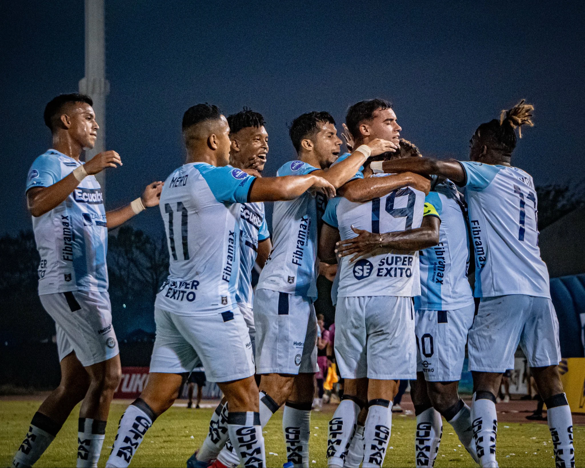 img of ¡Guayaquil City regresa a la élite! Triunfo épico asegura su boleto a la LigaPro Serie A 2026